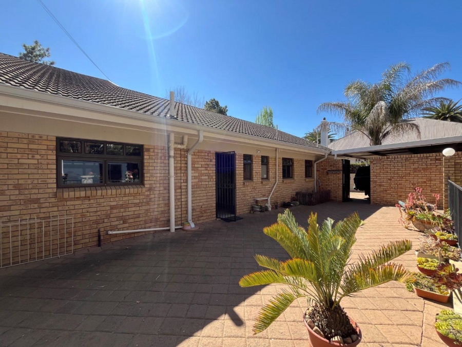 4 Bedroom Property for Sale in Waverley Free State